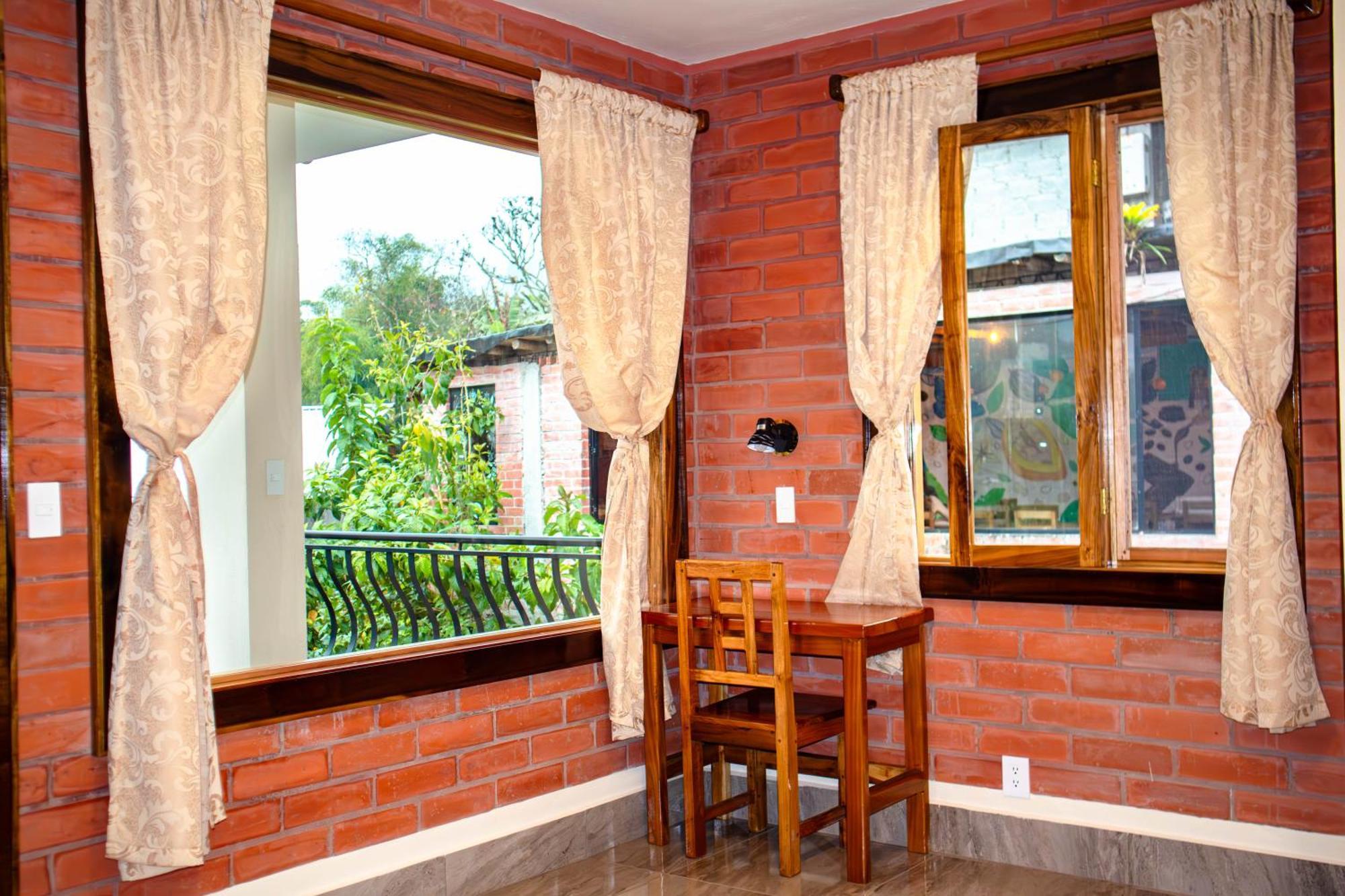 La Casa De Cecilia Mindo Hostel Екстериор снимка
